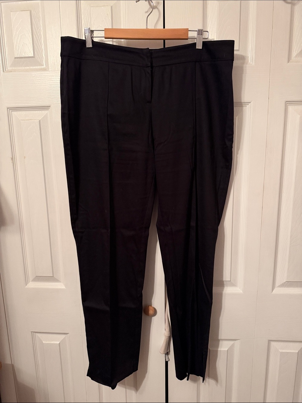 Women's Black Tailored Trousers - Sleek Professional Fit